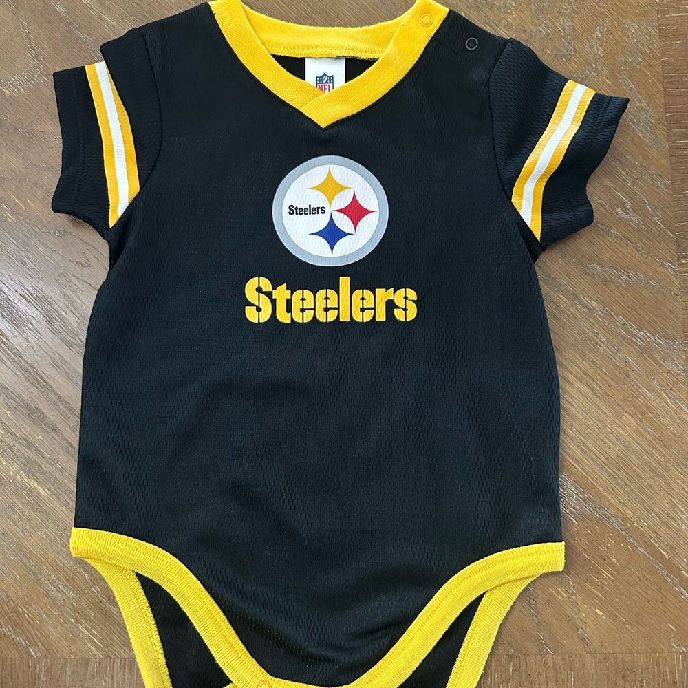 NFL Pittsburgh Steelers Black and Yellow Baby Bodysuit